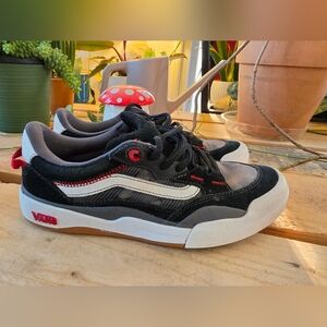 Vans Skate 2 Wayvee Shoe